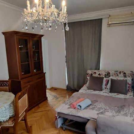 Budget One Room Apartment Баку Экстерьер фото